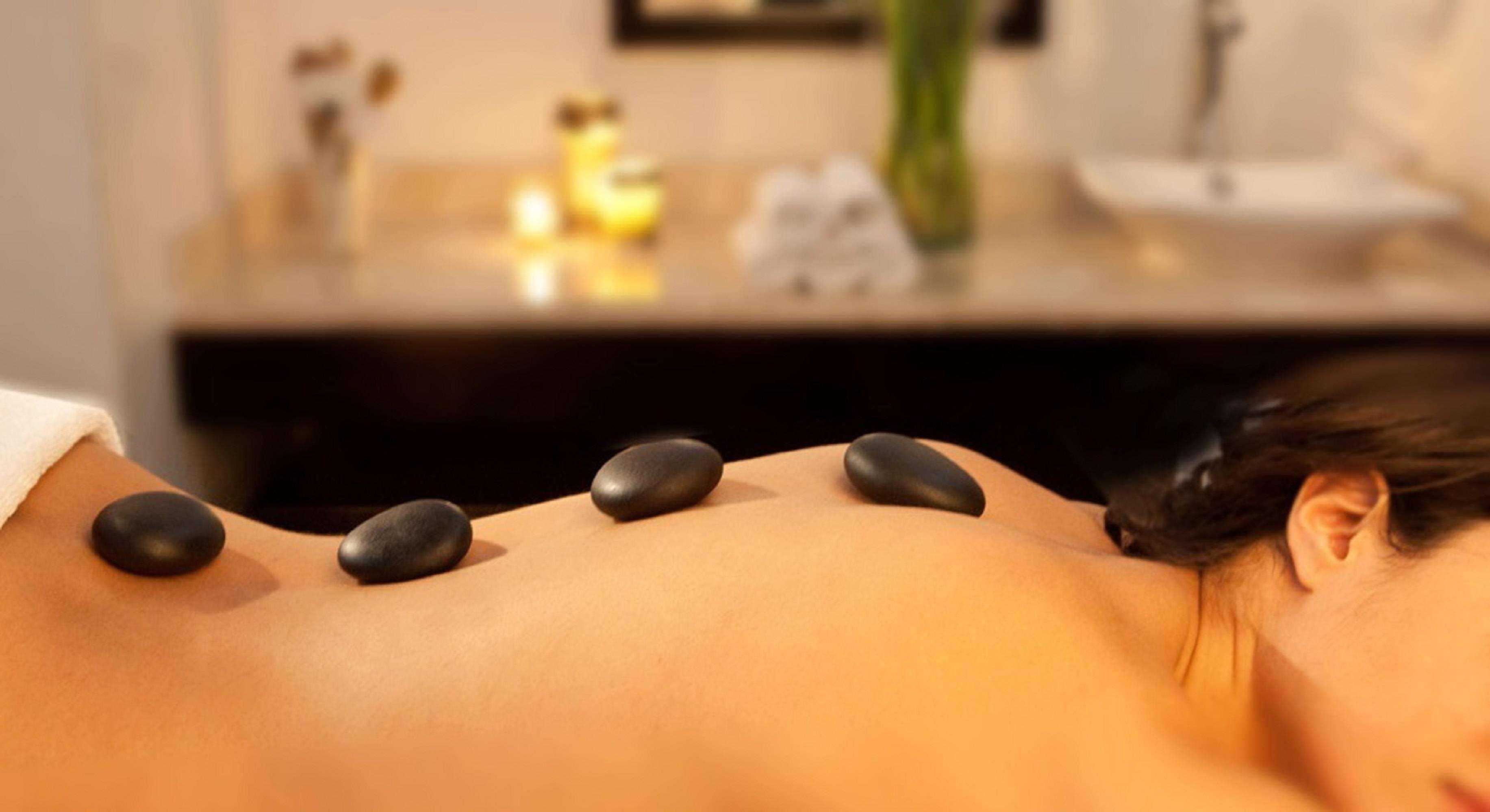 Kenzi Menara Palace & Resort Маракеш Екстериор снимка Hot stone massage