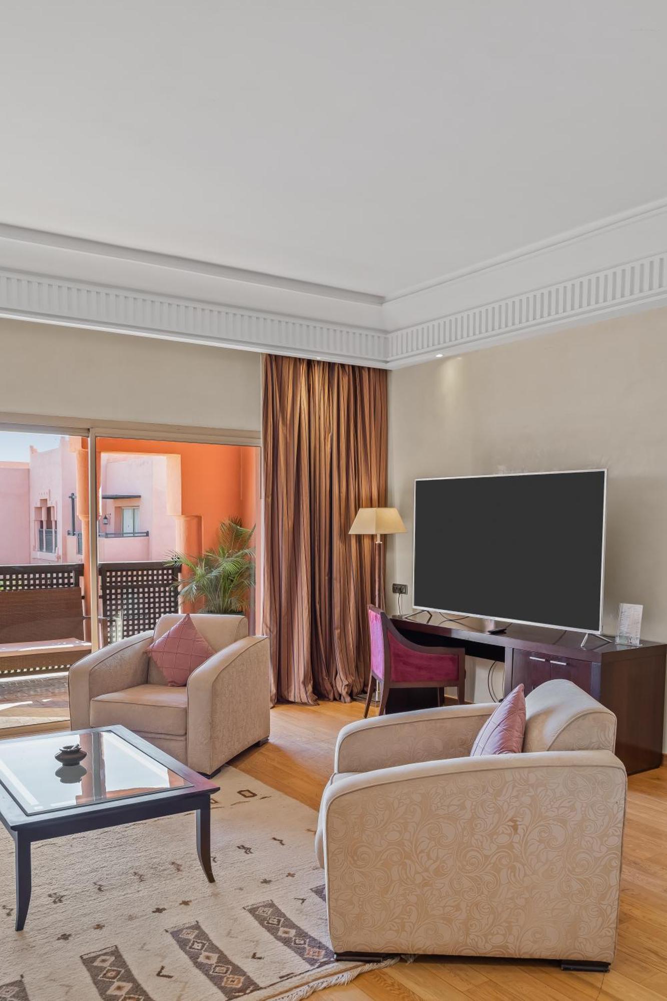 Kenzi Menara Palace & Resort Маракеш Екстериор снимка A room at the hotel